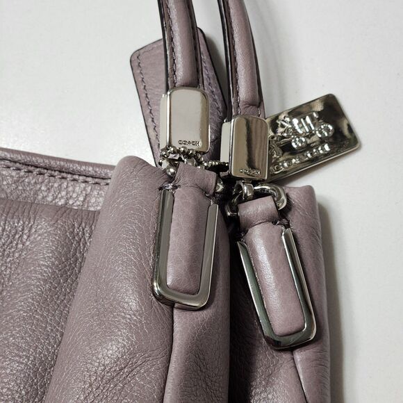 Coach Madison Phoebe Grey Pebbled Soft Leather Purse 26224 Shoulder Bag *flaw - Picture 2 of 16